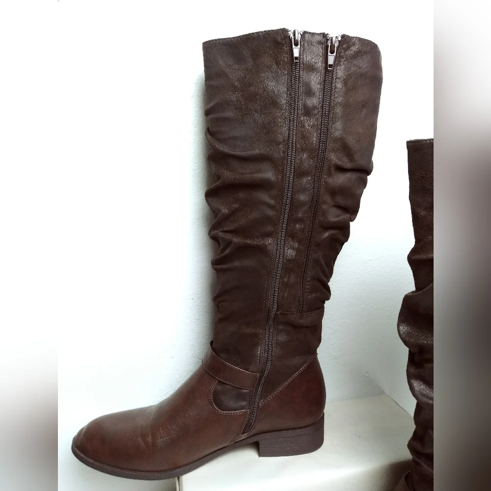Natural Reflections Reiley Size 8.5M Slouchy Brown Knee High Boots